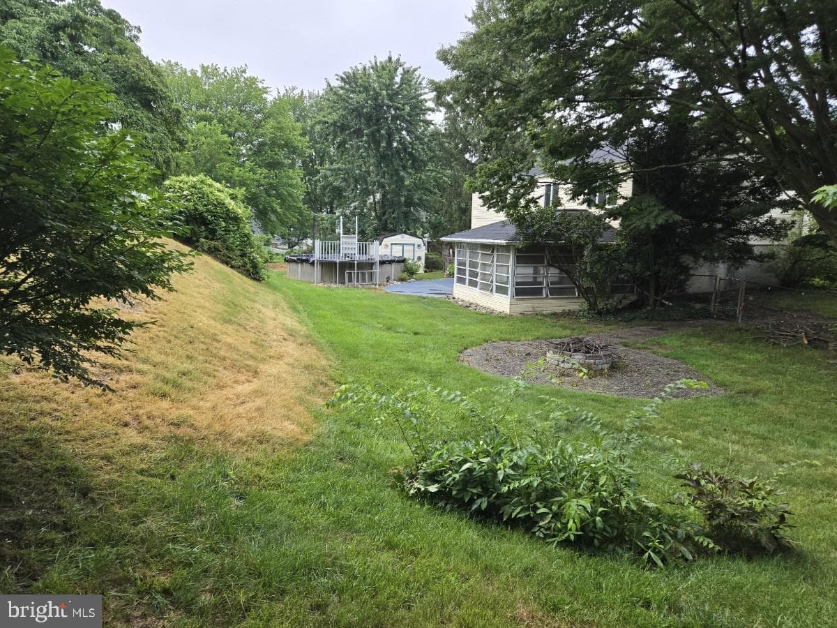 520 Deerfield Drive photo 6