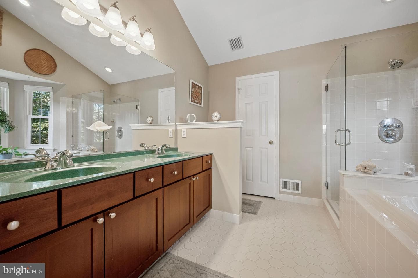 300 Pimlico Way photo 14