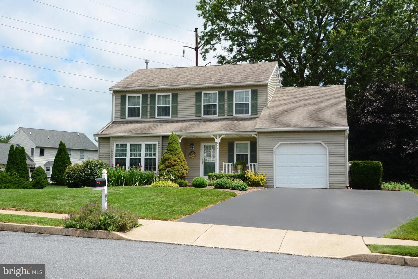 105 Heather Way photo 2