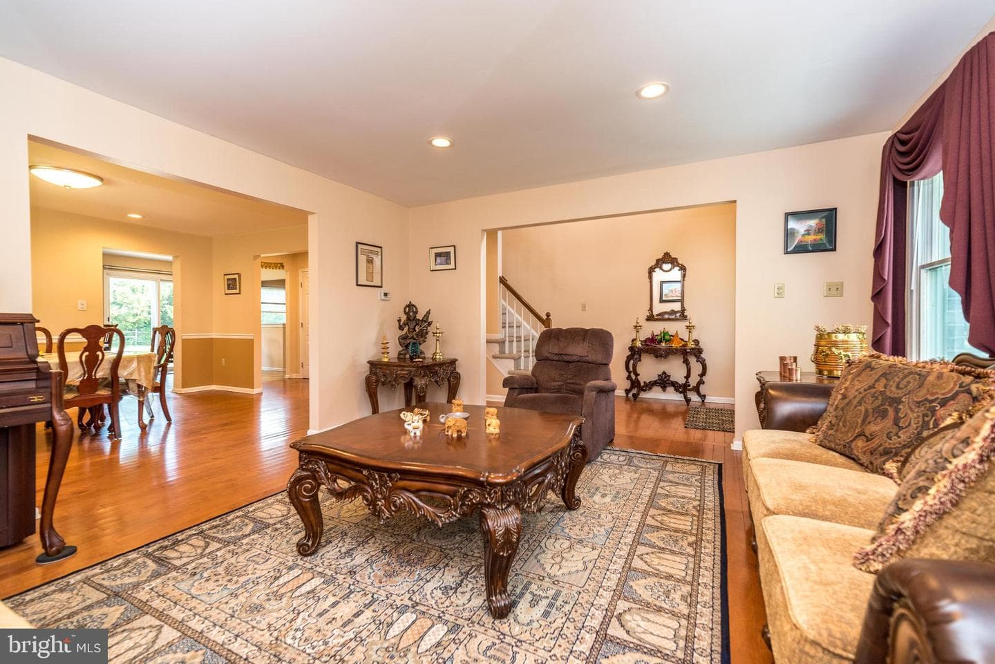 1783 Talbot Road photo 9