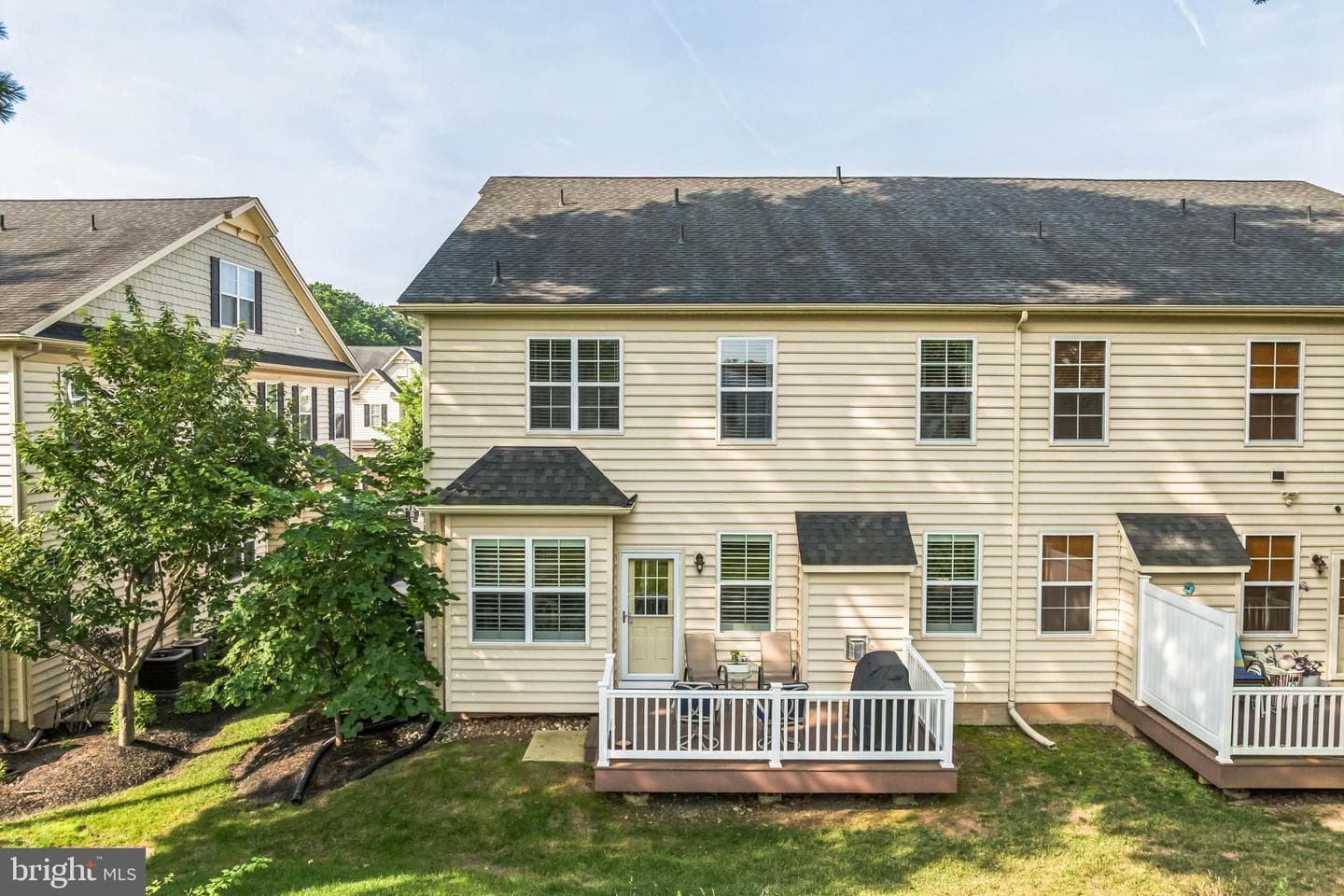 361 Newbury Court photo 41