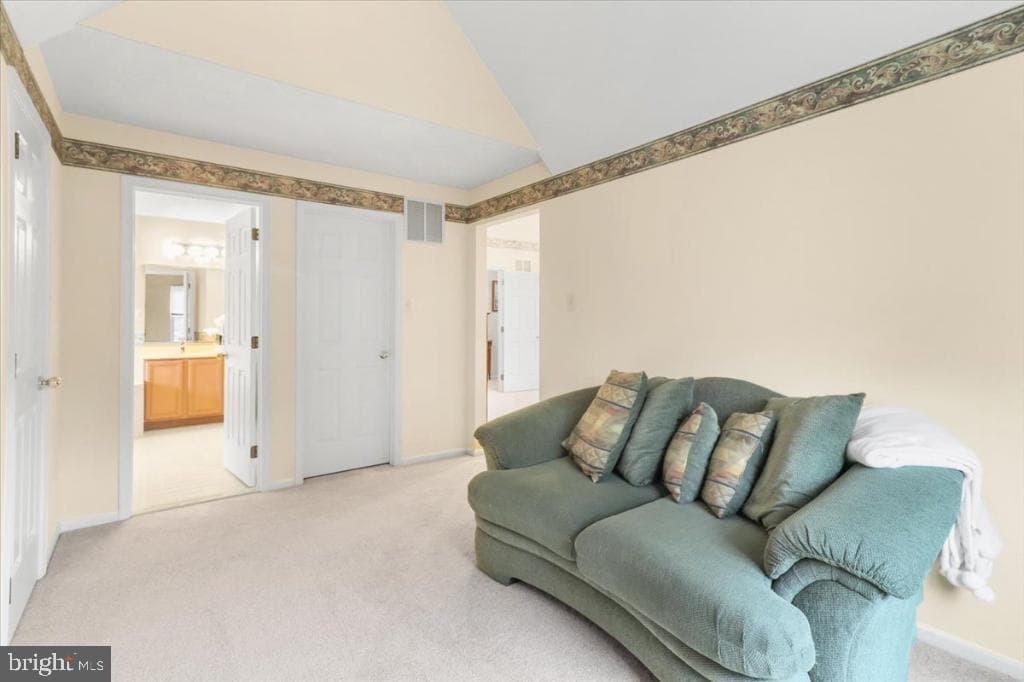109 Knoll Drive photo 38