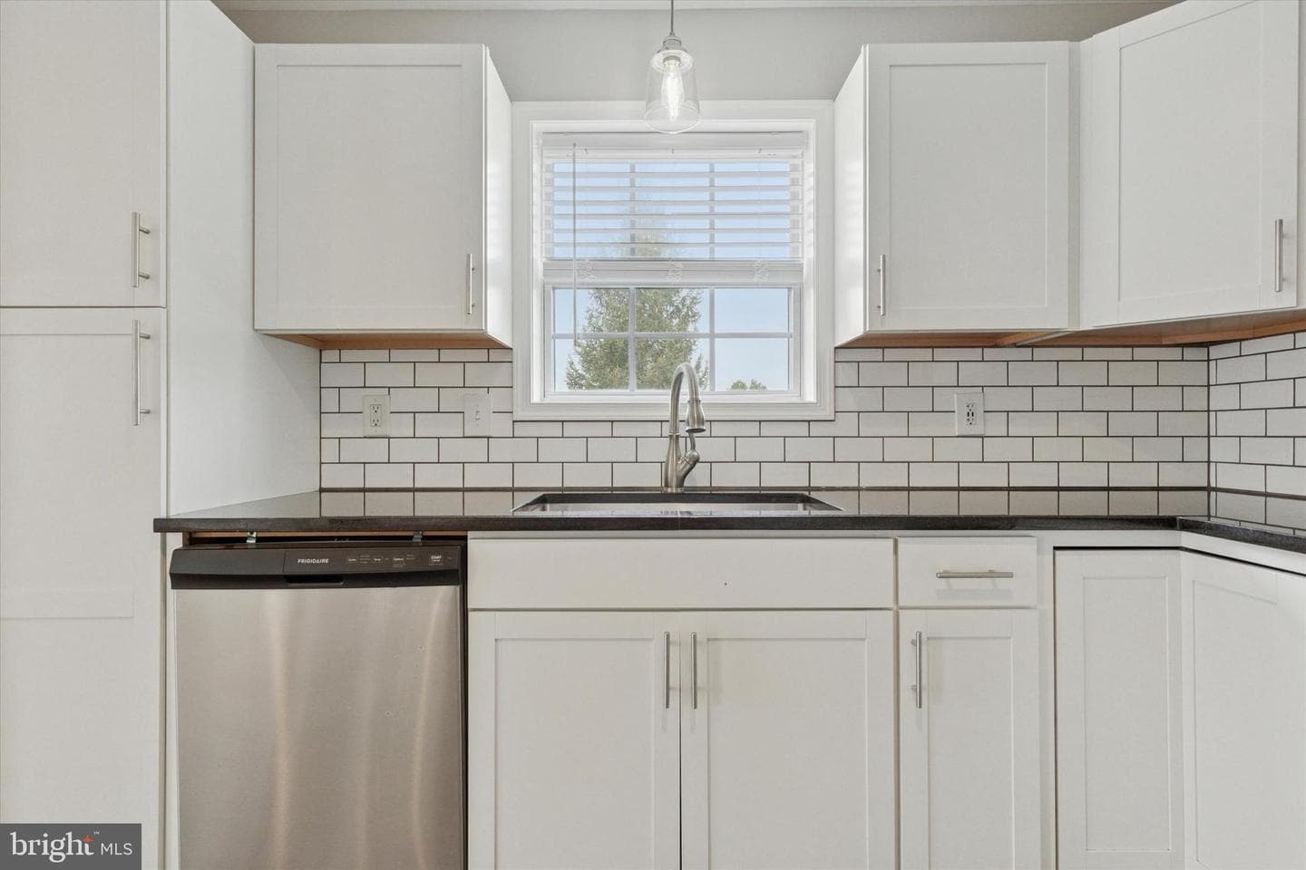 5503 Drawbridge Court photo 11