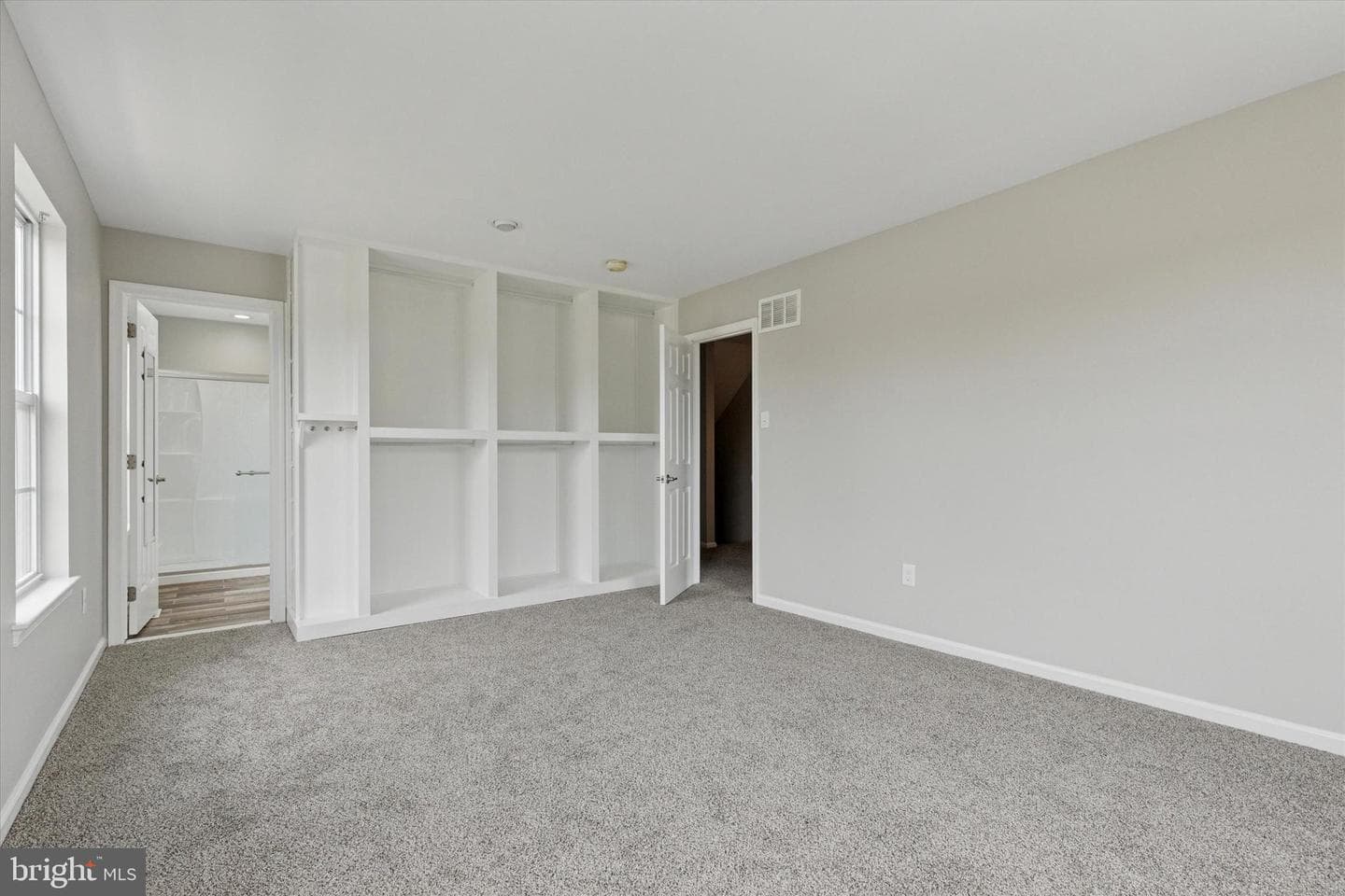 5503 Drawbridge Court photo 17