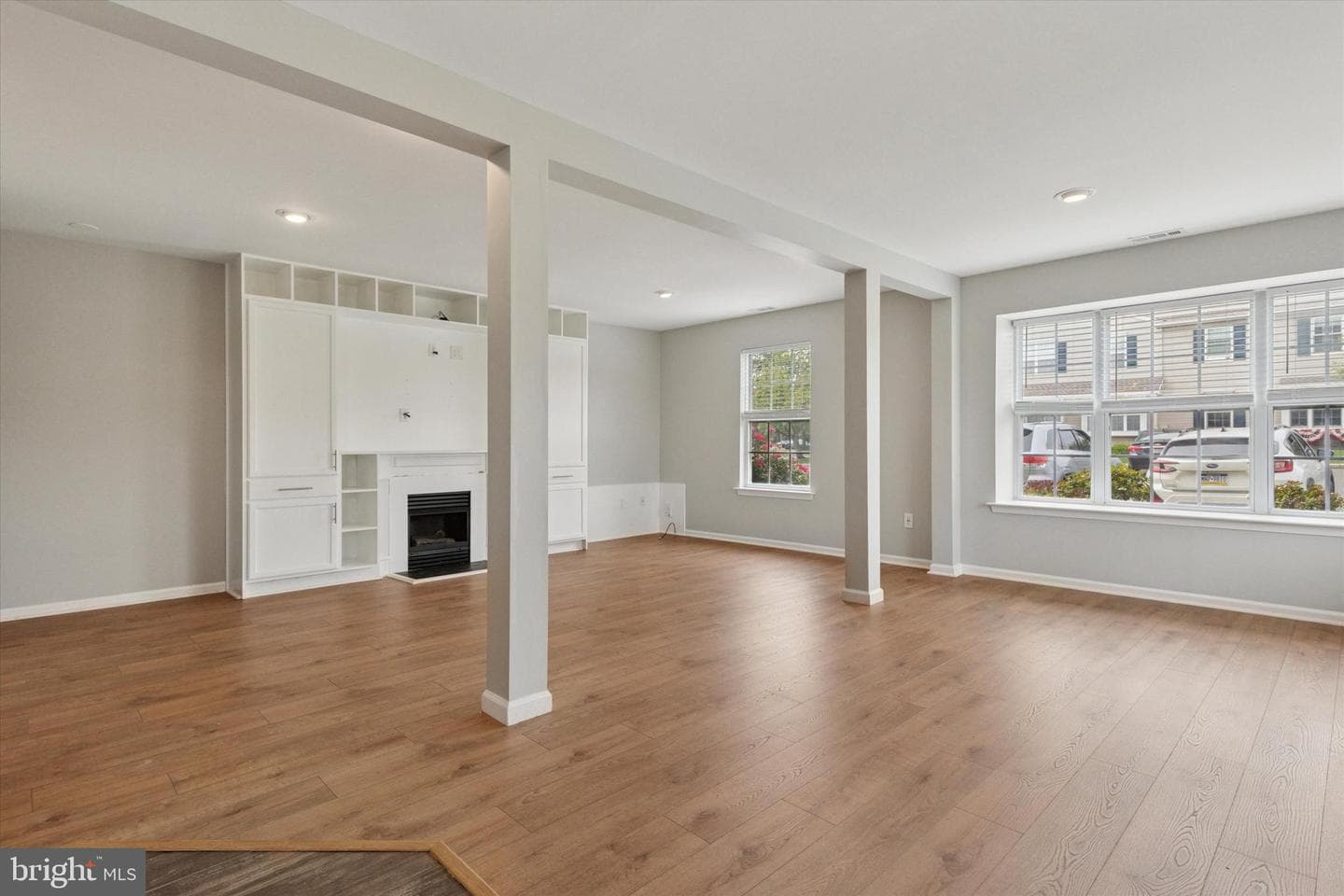 5503 Drawbridge Court photo 4