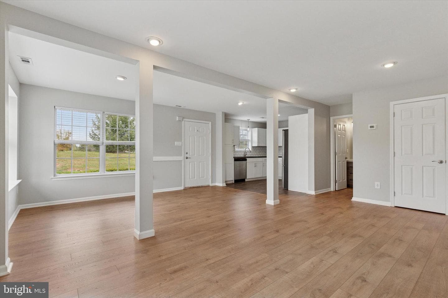 5503 Drawbridge Court photo 6