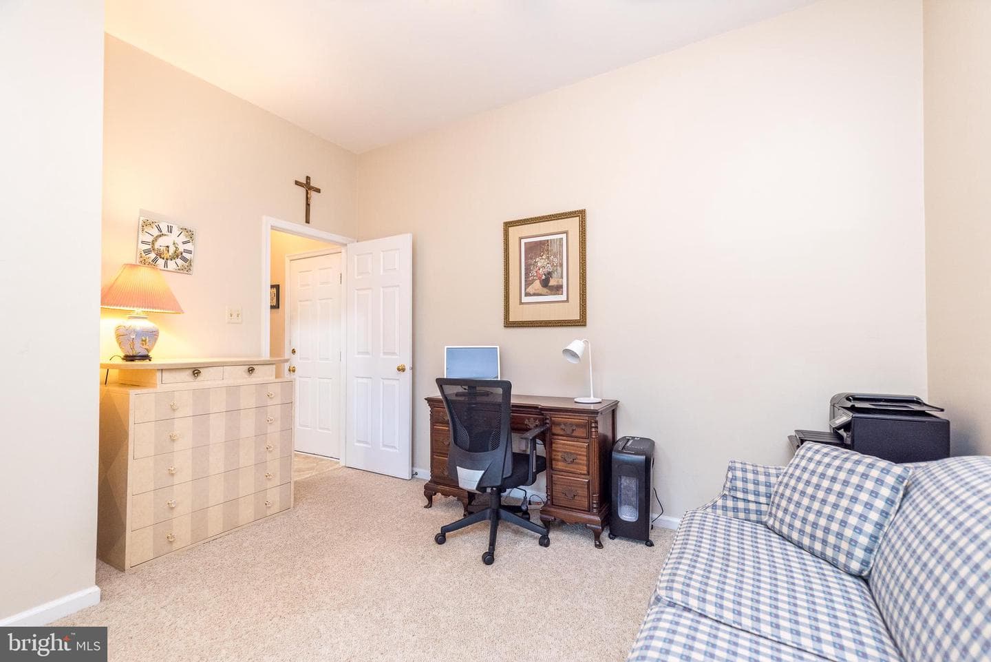 728 Castlewood Drive photo 34