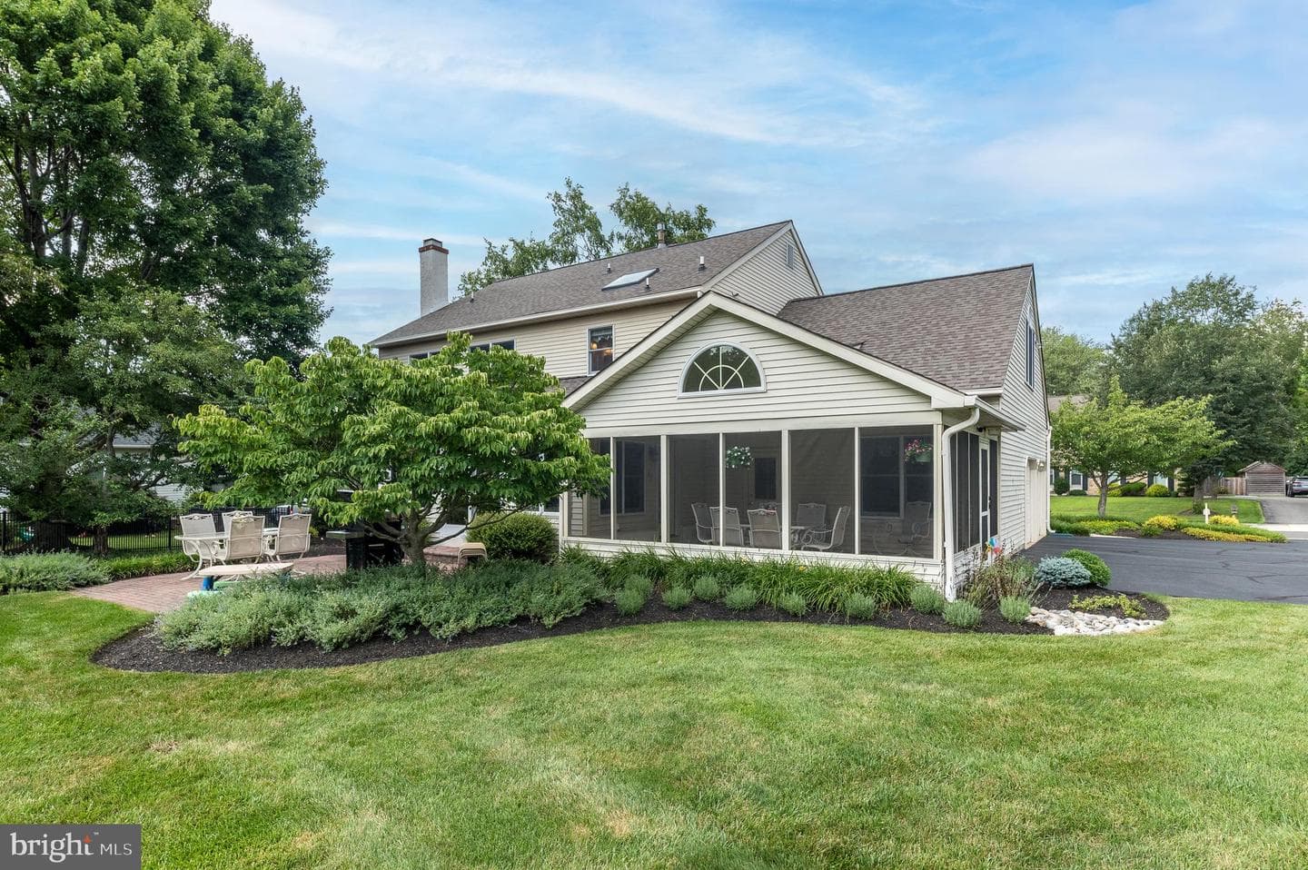 728 Castlewood Drive photo 70
