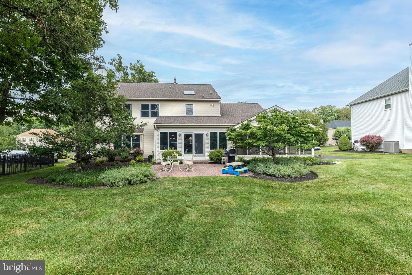 728 Castlewood Drive photo 71