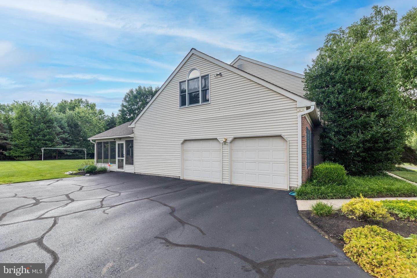 728 Castlewood Drive photo 76