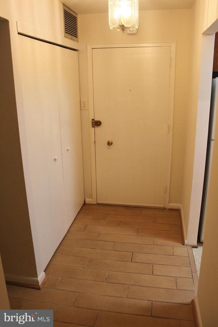 1570 The Fairway #103e photo 5
