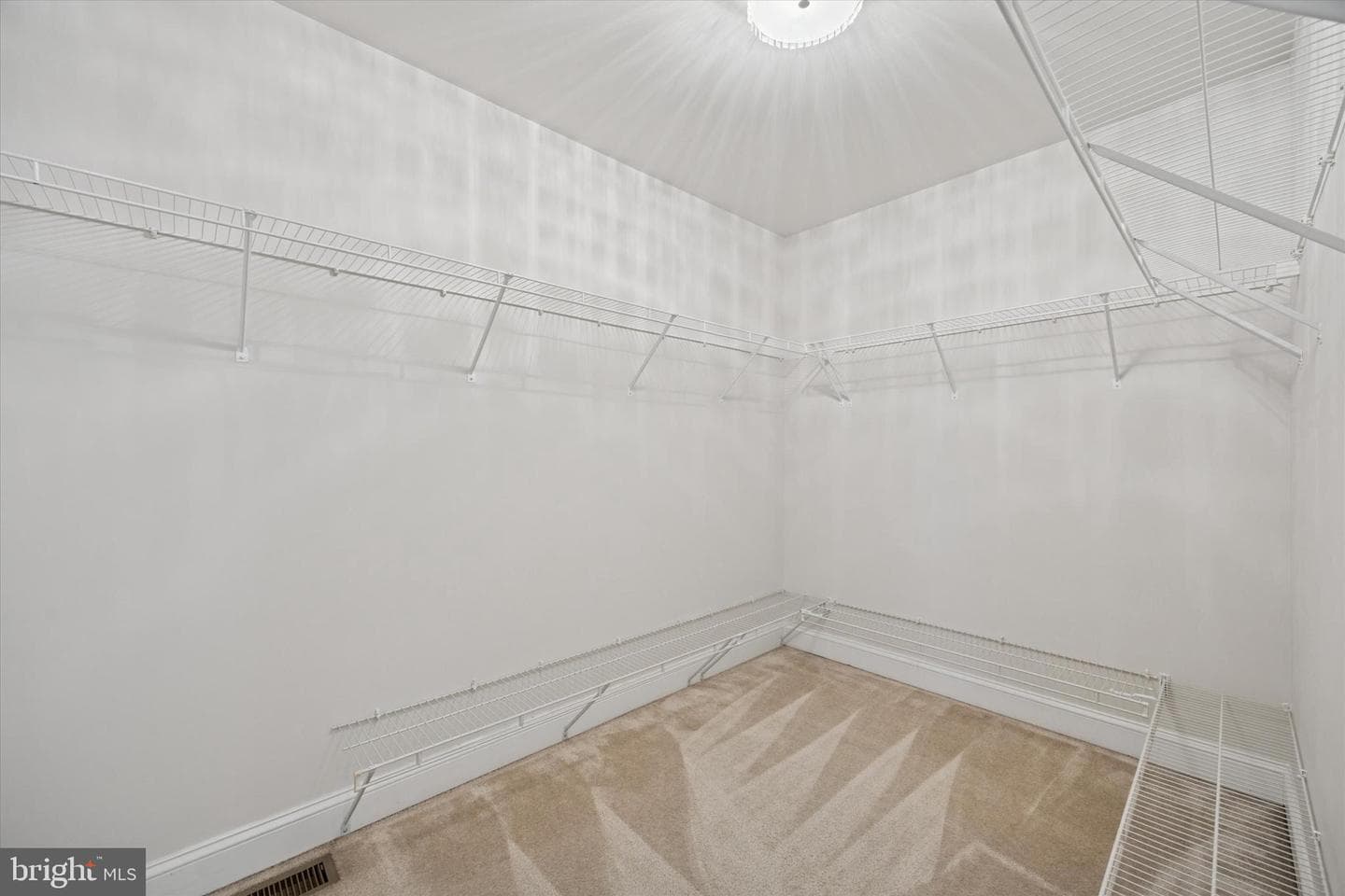 801 N Park Avenue photo 22