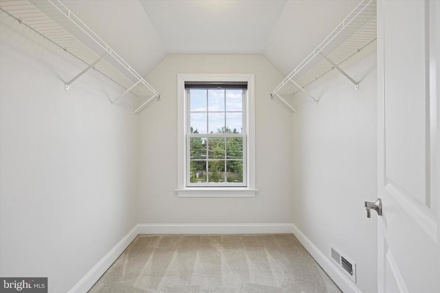801 N Park Avenue photo 28