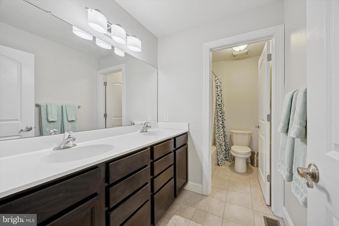 801 N Park Avenue photo 29