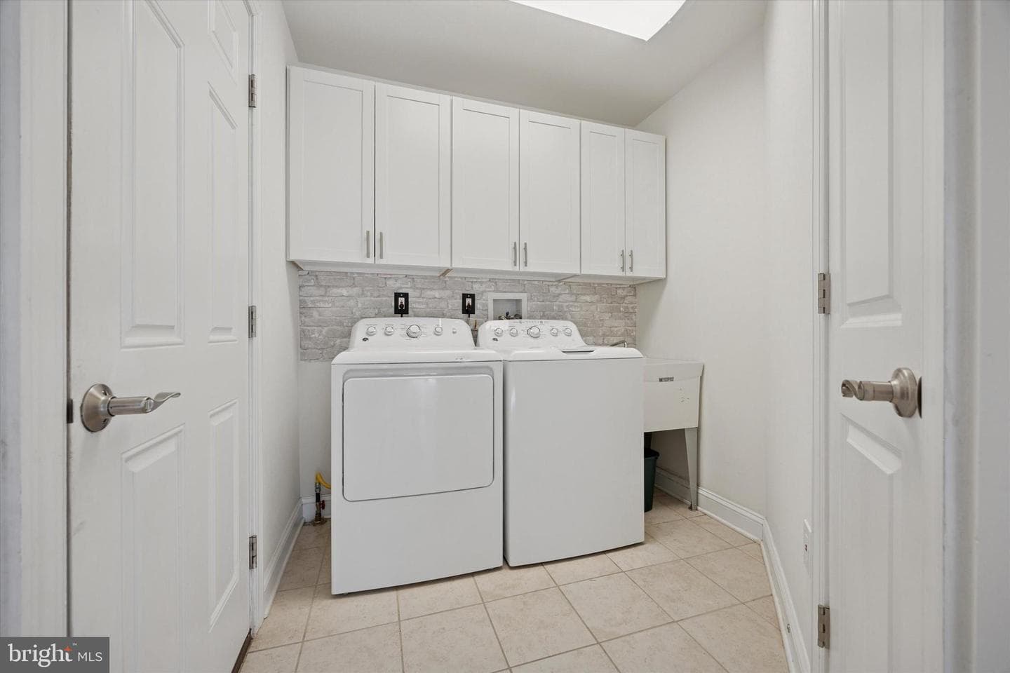 801 N Park Avenue photo 6