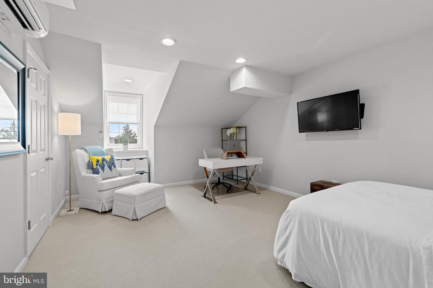 130 Ashley Way photo 22