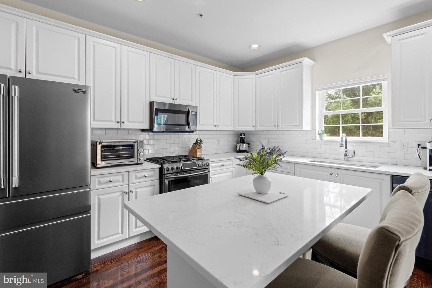 130 Ashley Way photo 6