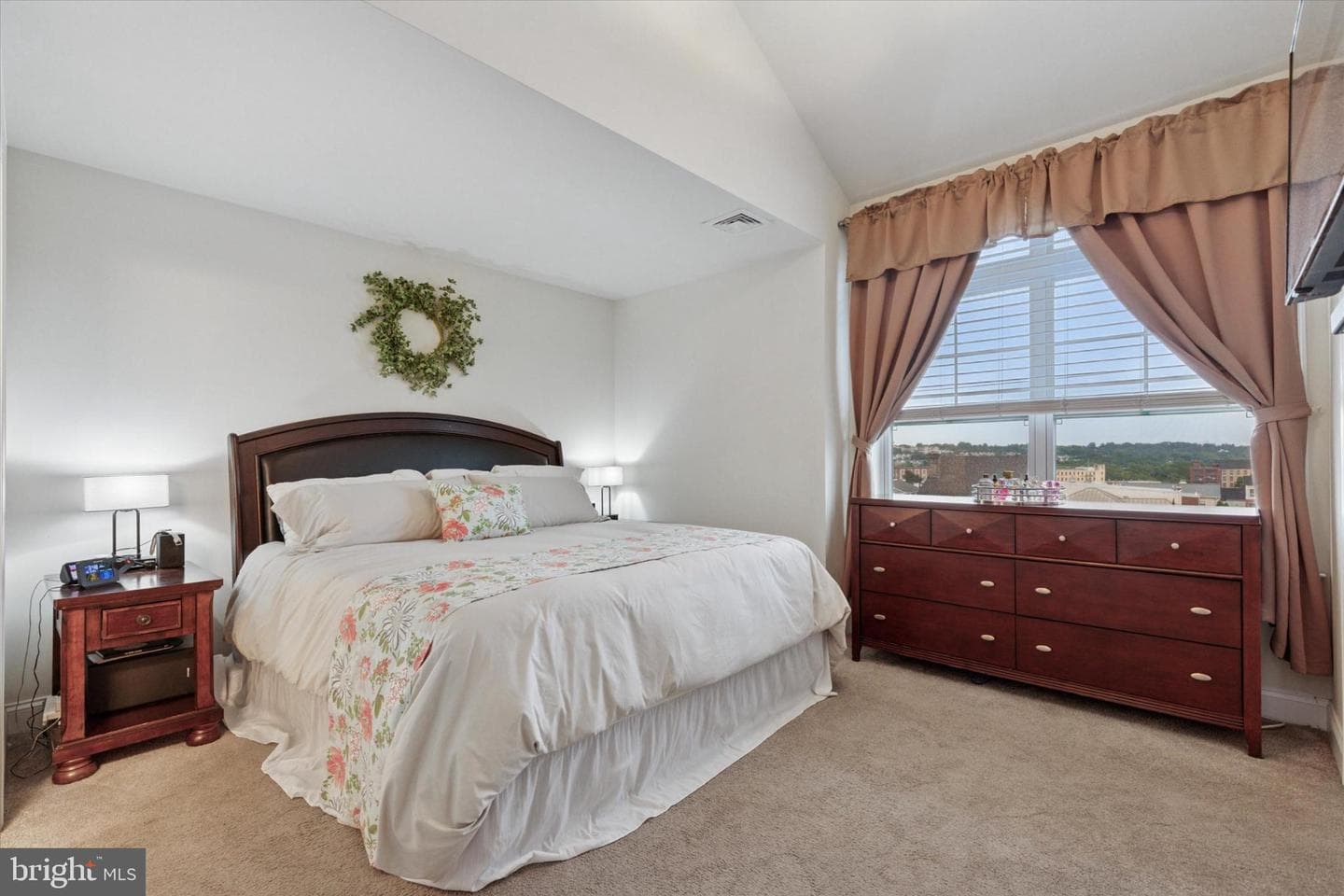 504 Holstein Street photo 14