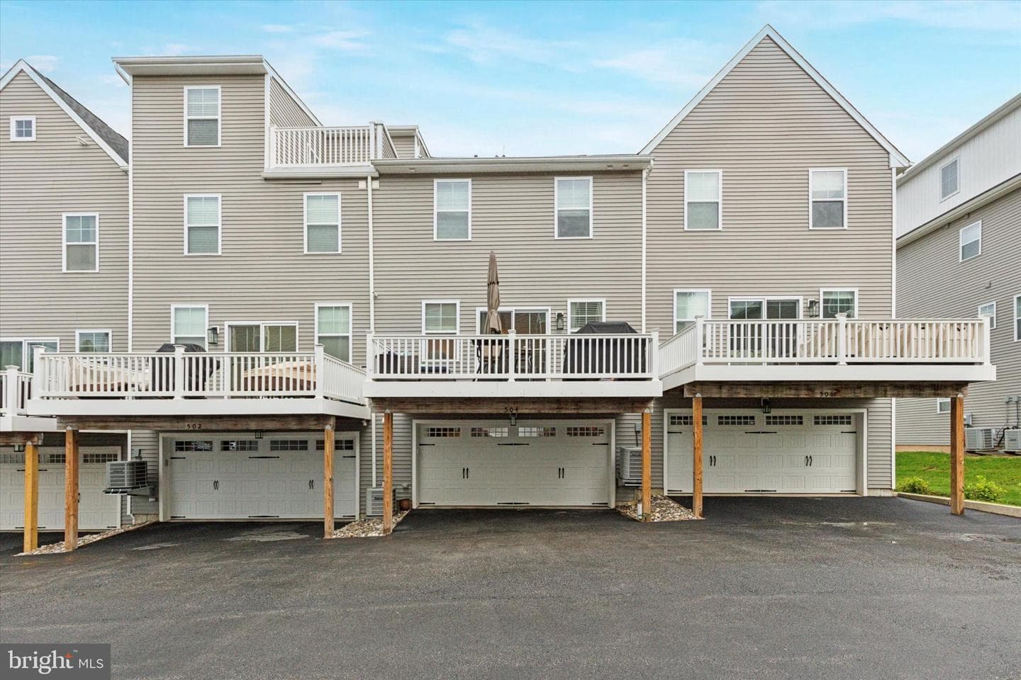 504 Holstein Street photo 25