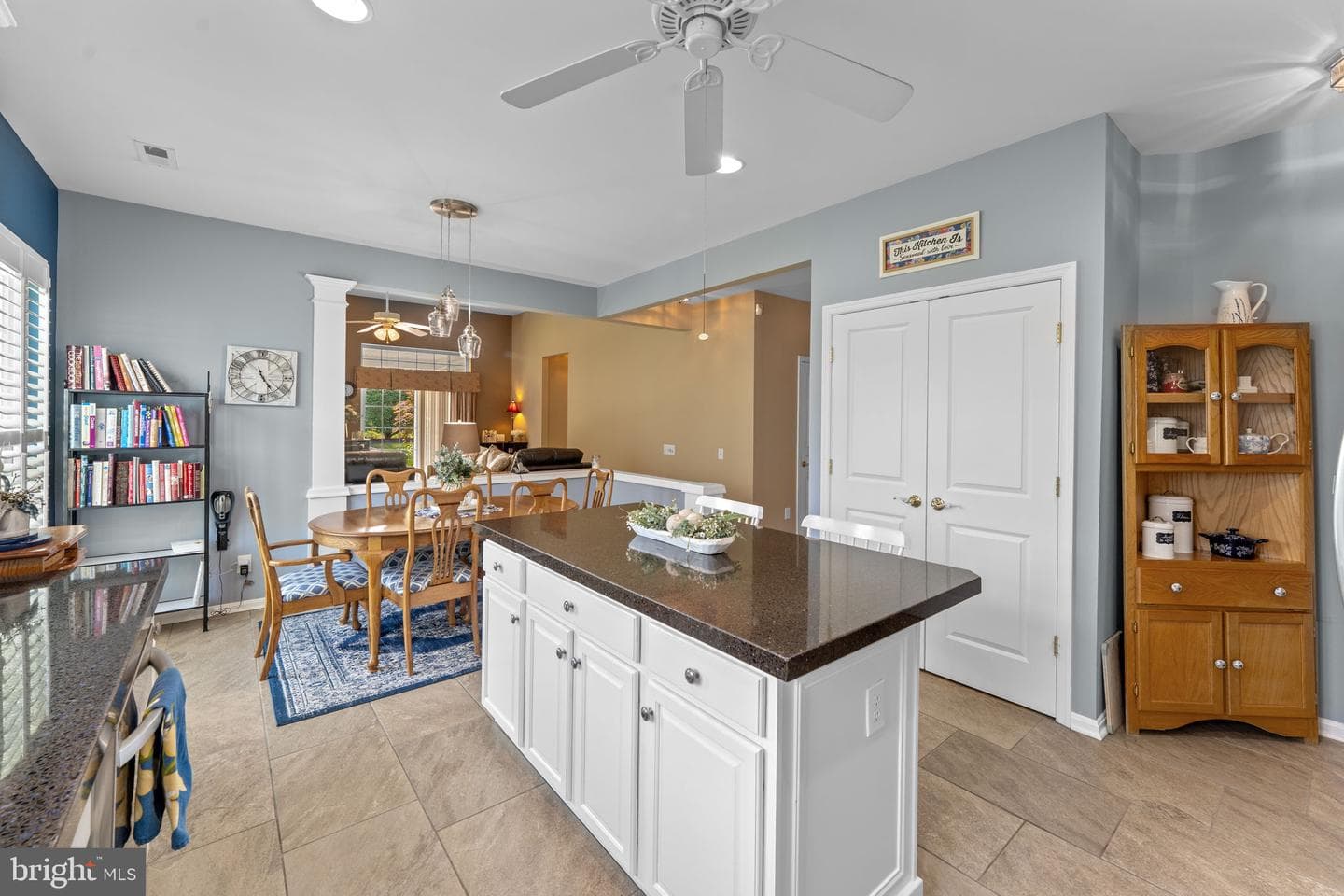 730 Twining Way photo 18