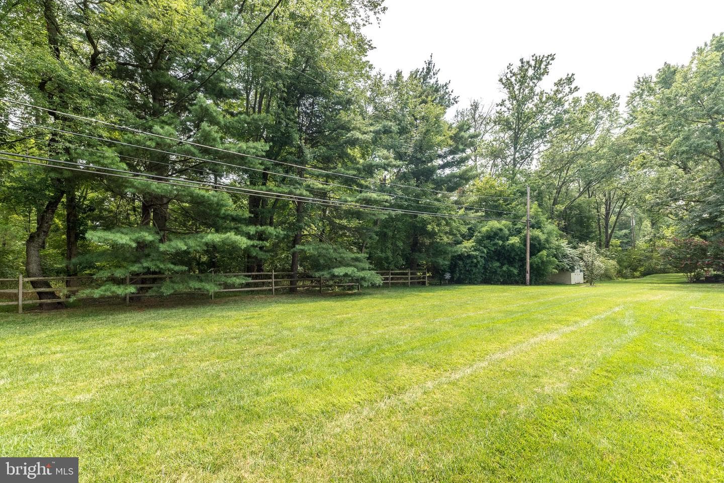 884 Parkwood Road photo 10