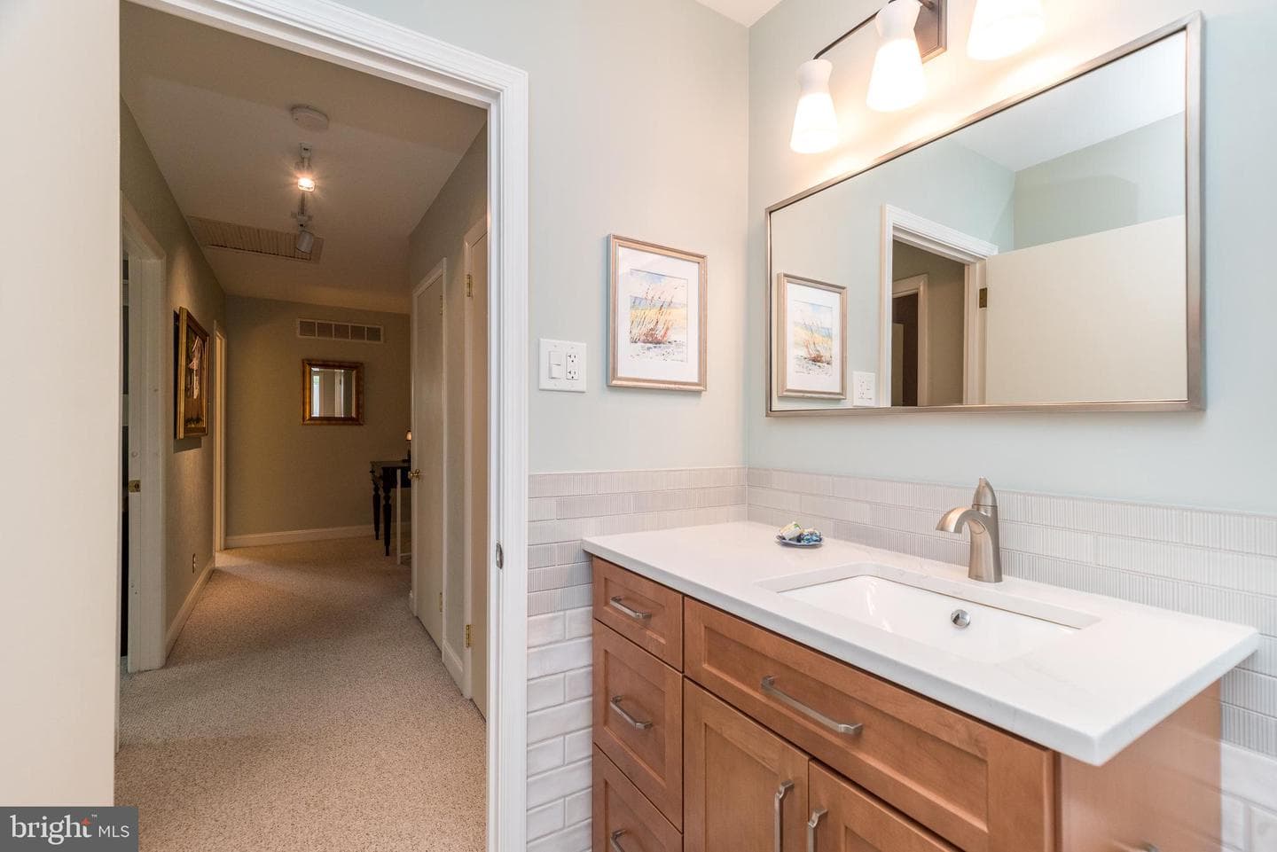 884 Parkwood Road photo 28