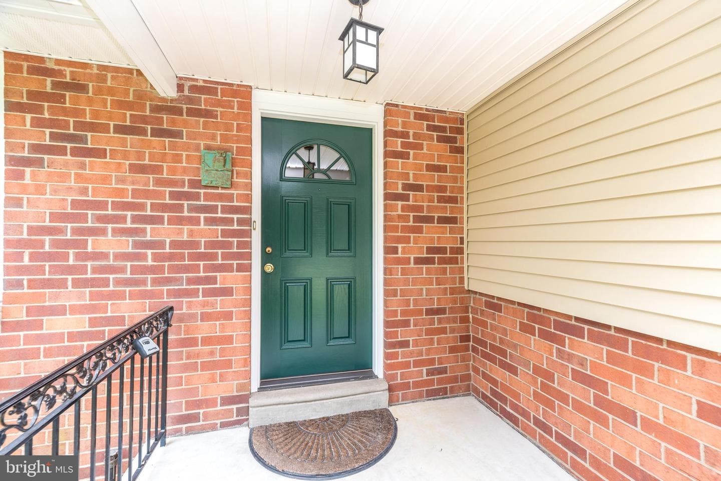 884 Parkwood Road photo 3