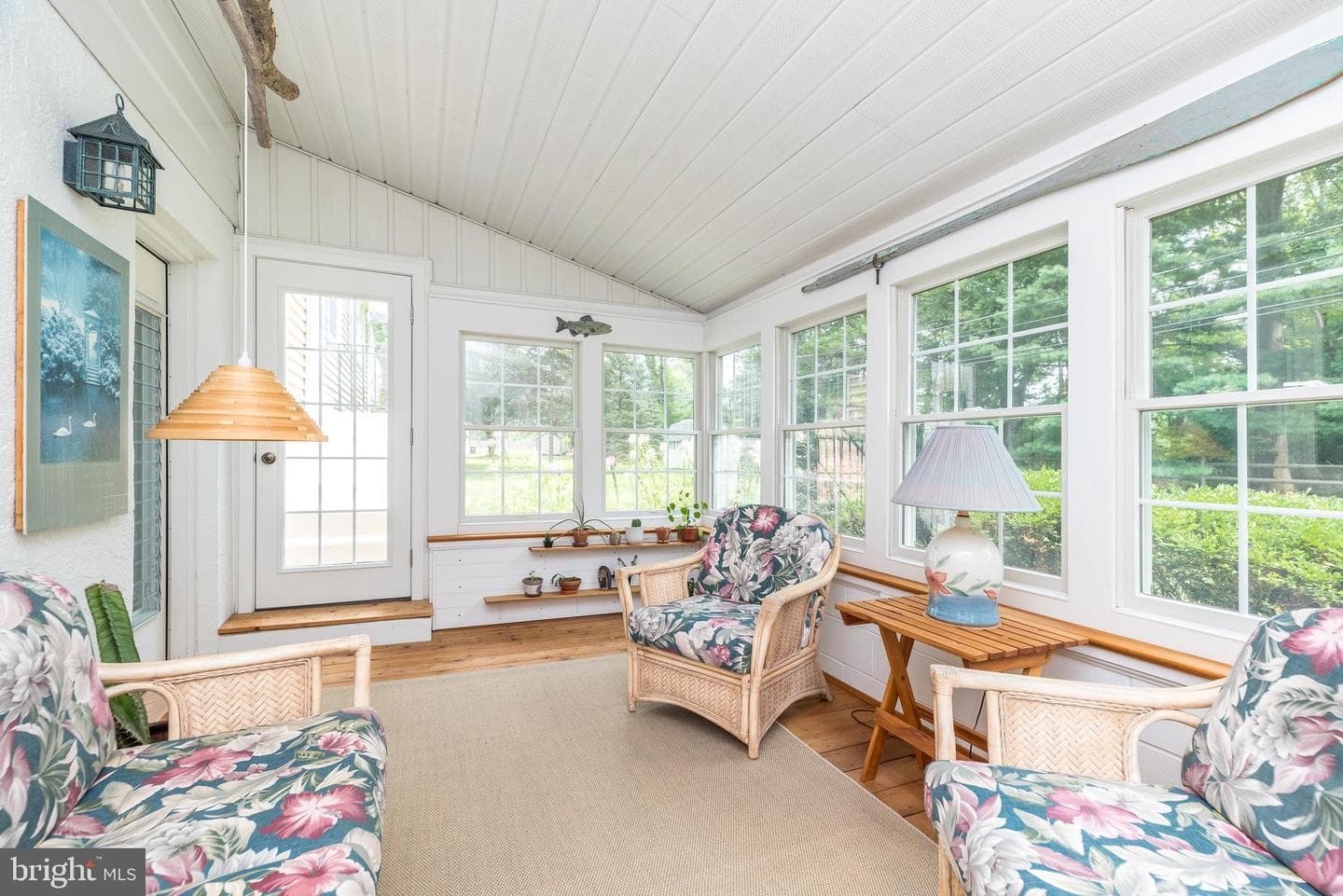884 Parkwood Road photo 35