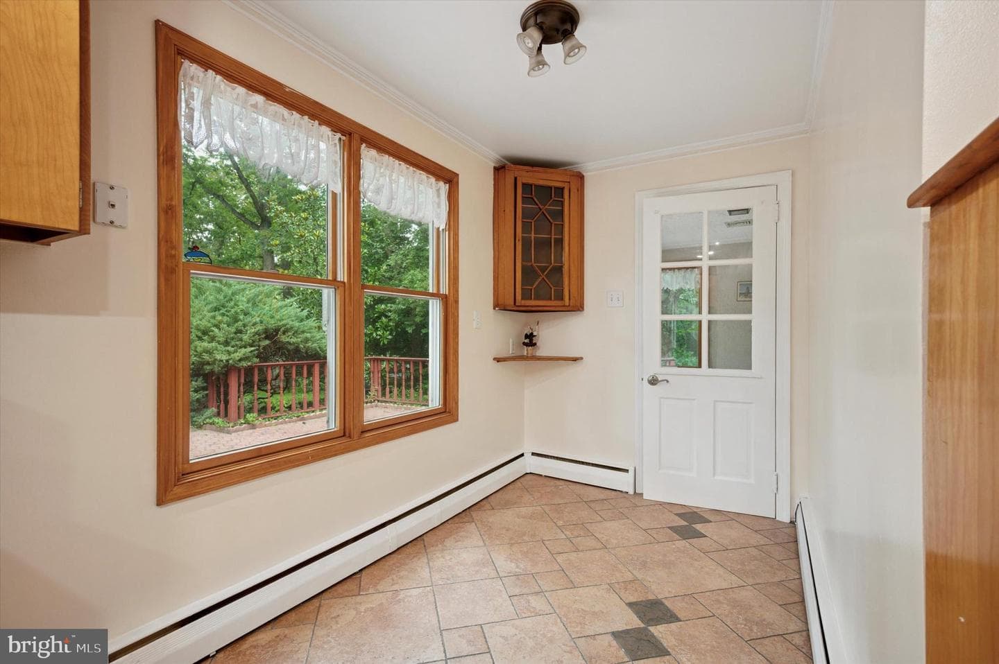 240 Dreshertown Road photo 14