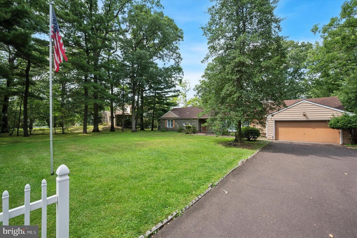 240 Dreshertown Road photo 2