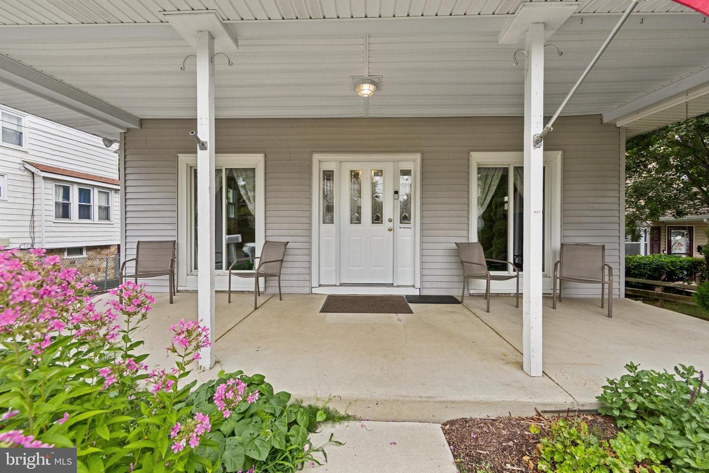 2463 Brookdale Avenue photo 3