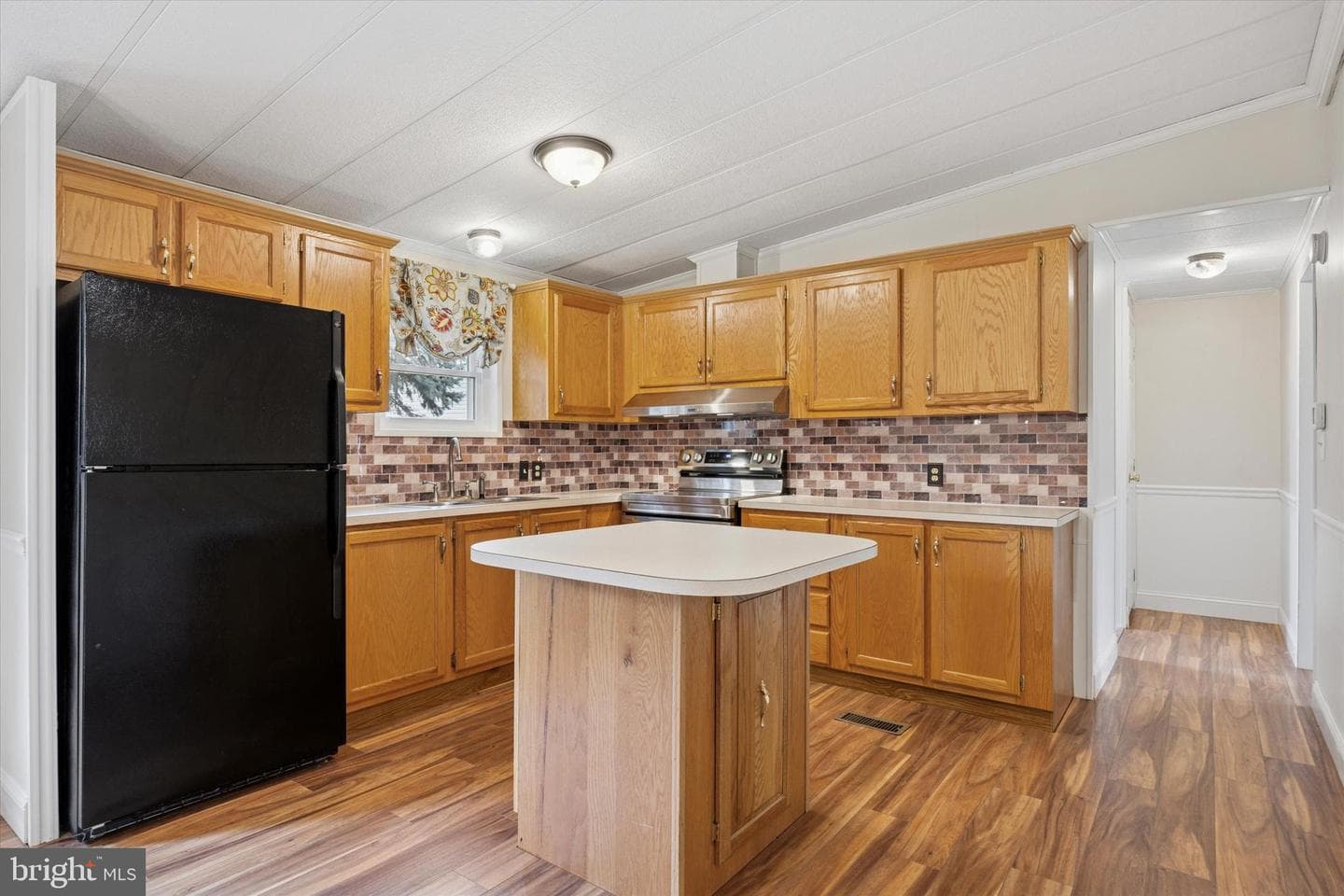 139 Deerfield Drive photo 5