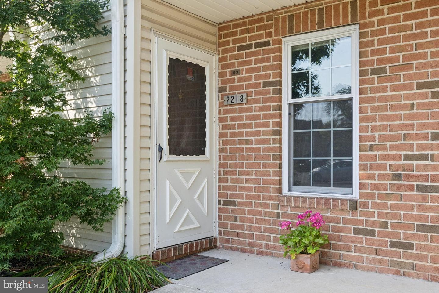 2218 Mulberry Court photo 2