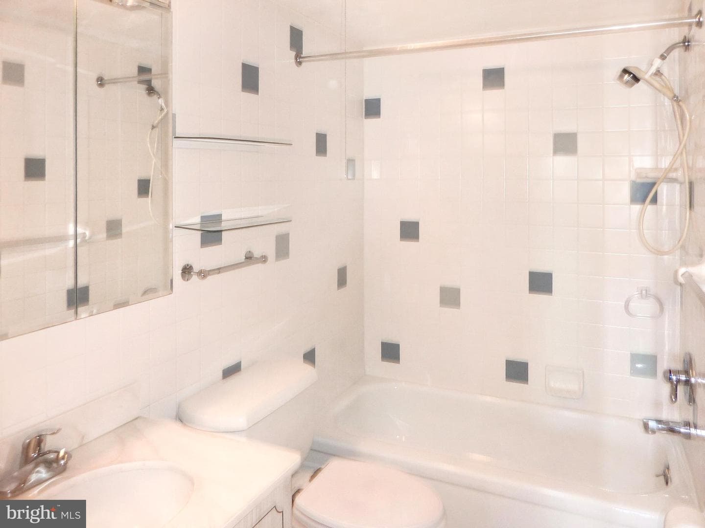 309 Florence Avenue #612-N photo 19