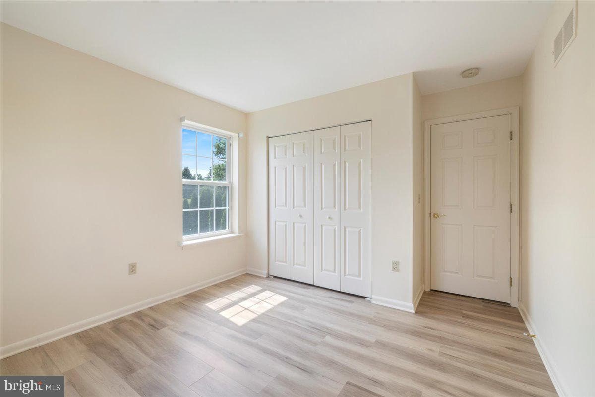 1054 Kingscote Drive photo 27