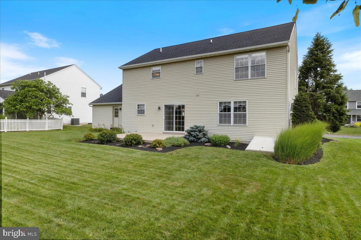 1054 Kingscote Drive photo 29