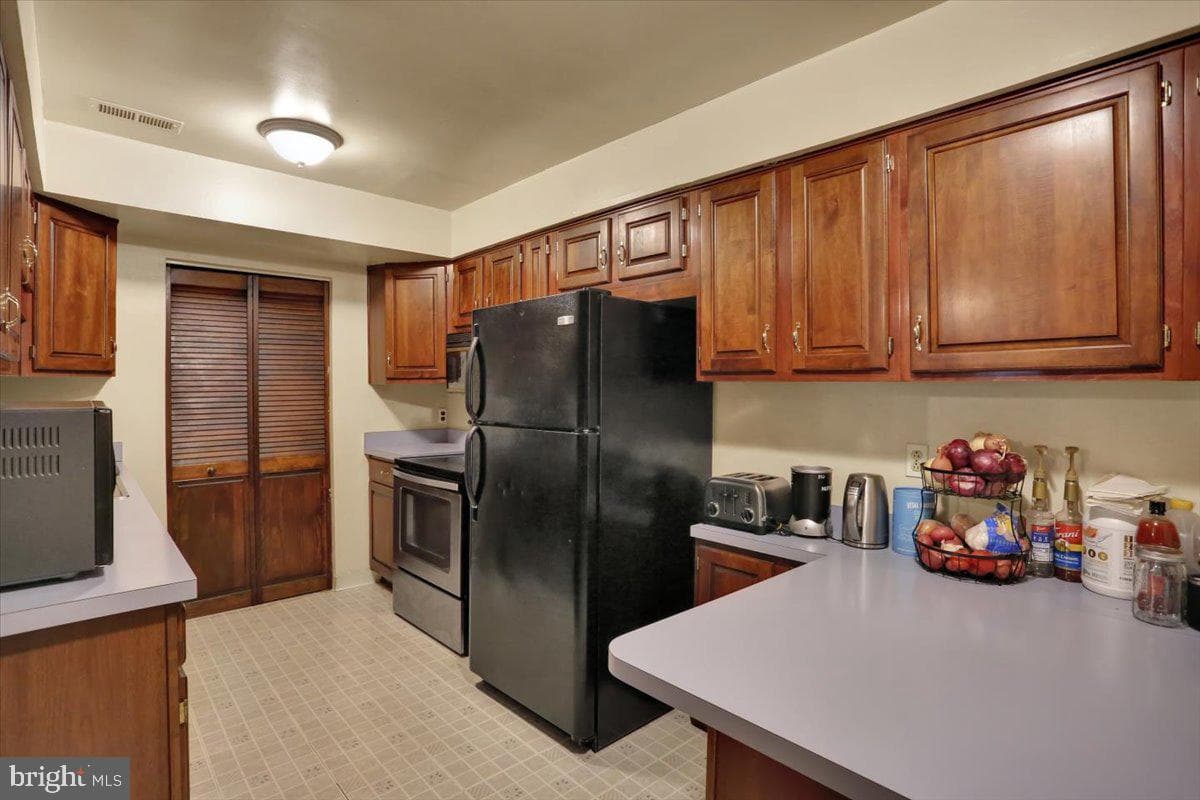 333 Blaker Drive photo 13
