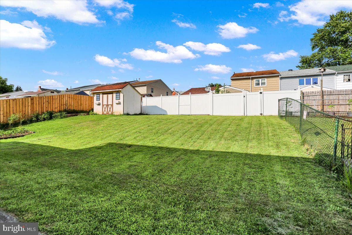 333 Blaker Drive photo 32