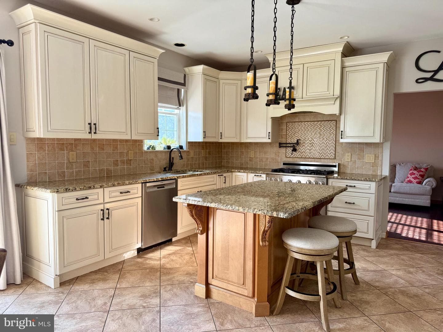 138 Bradford Drive photo 13