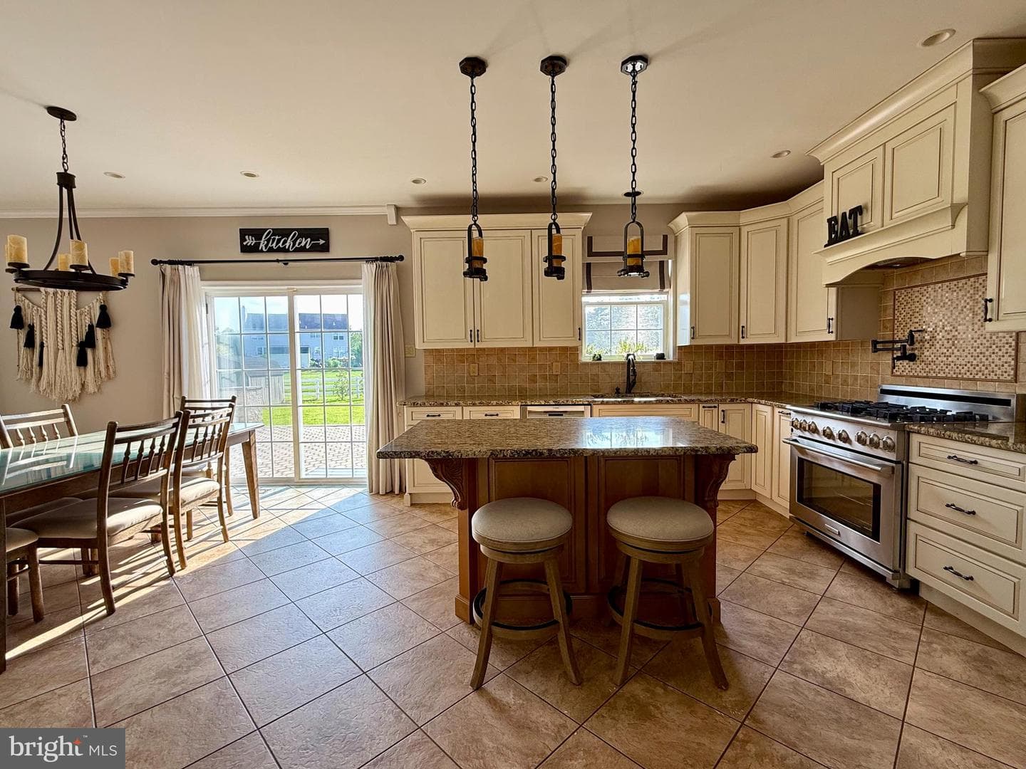 138 Bradford Drive photo 15