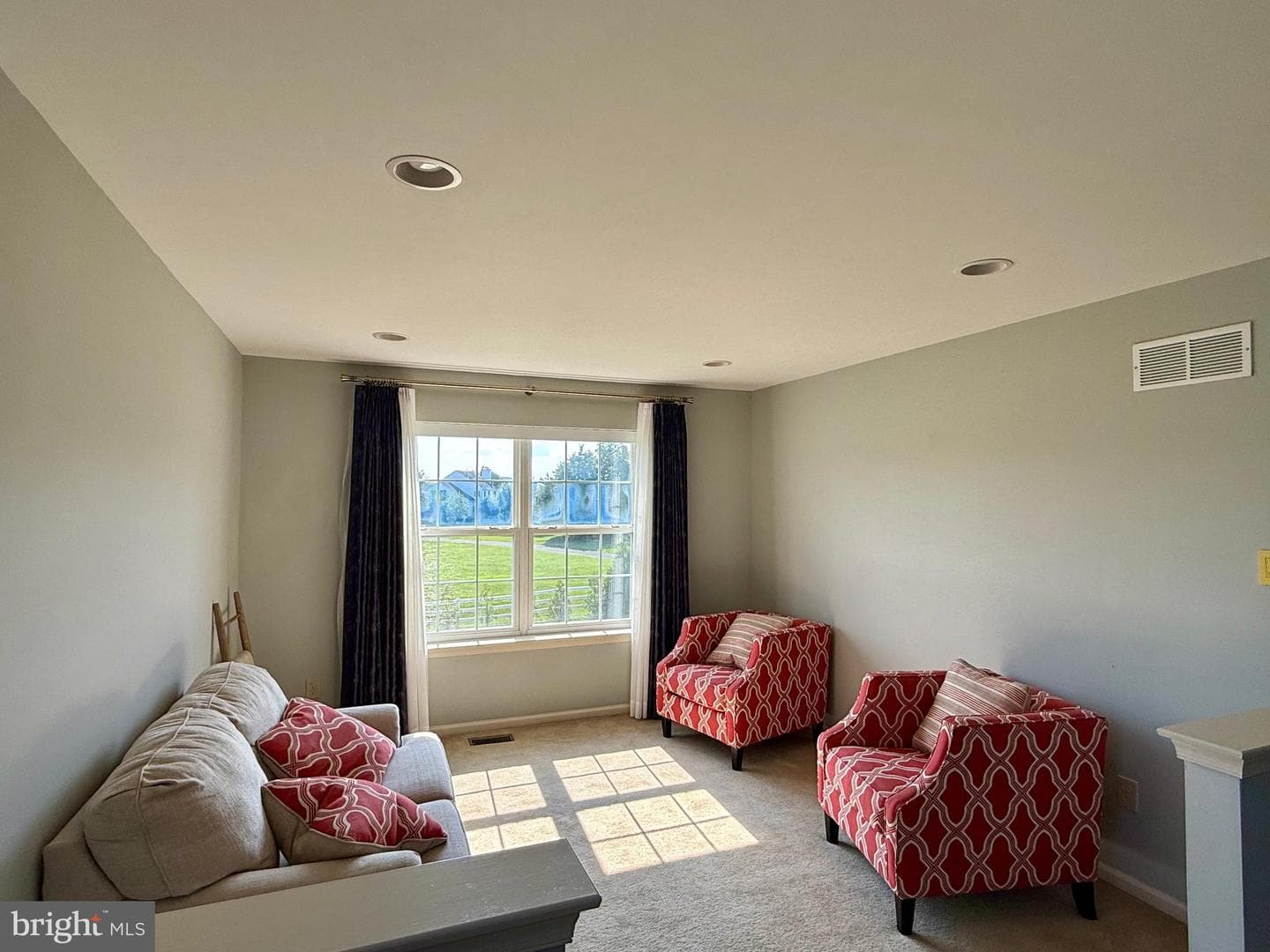 138 Bradford Drive photo 27