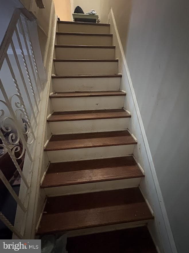 205 Whitpain Hills photo 19