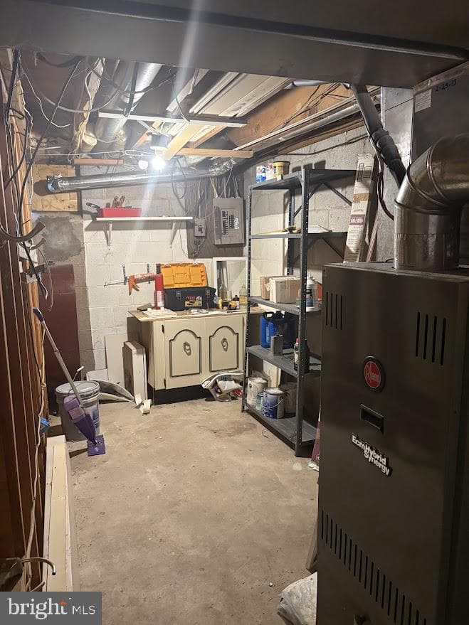 205 Whitpain Hills photo 28