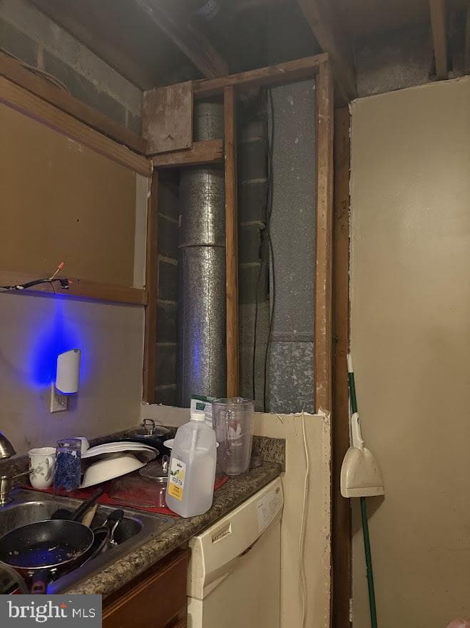 205 Whitpain Hills photo 31