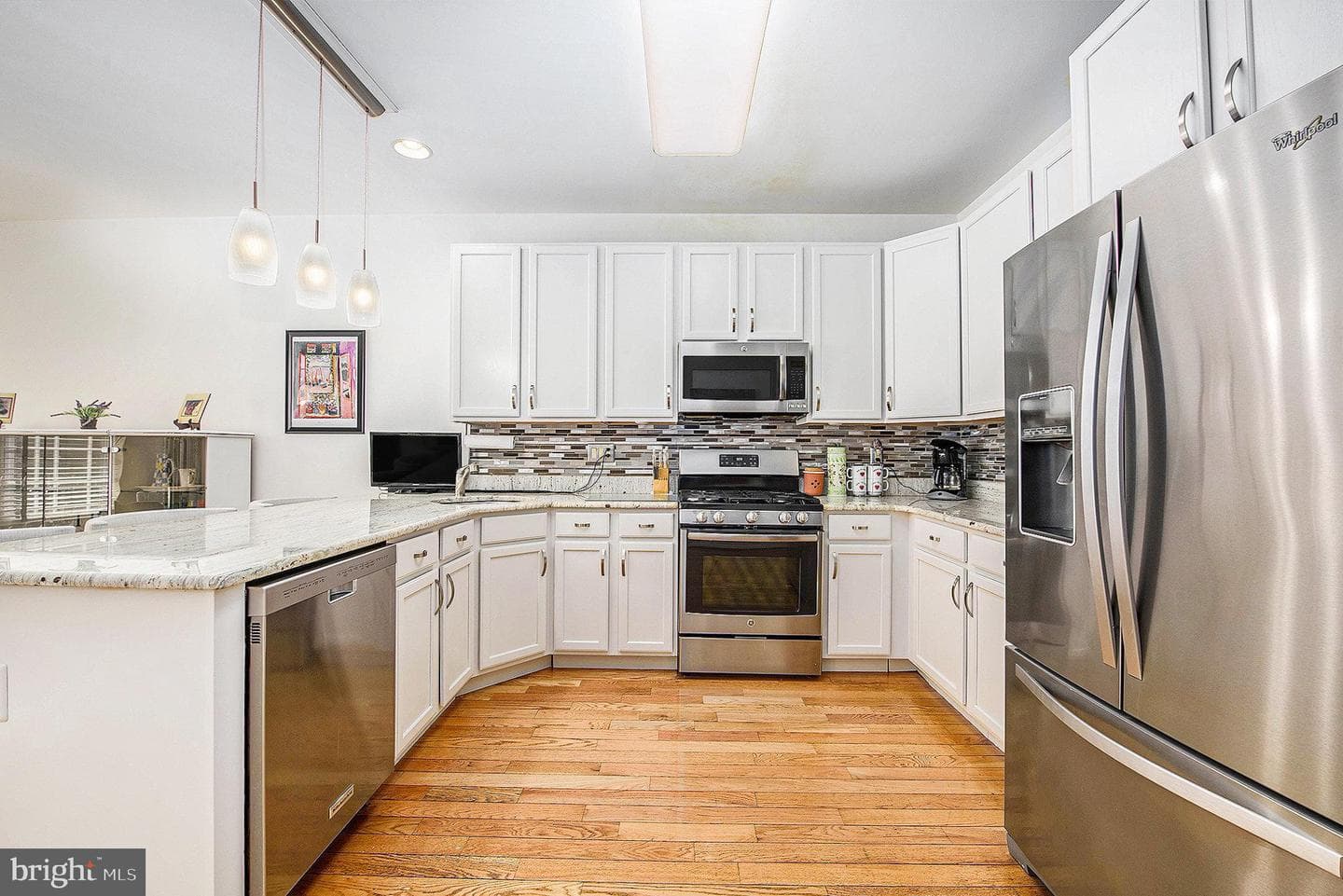 381 Dewsbury Place photo 10