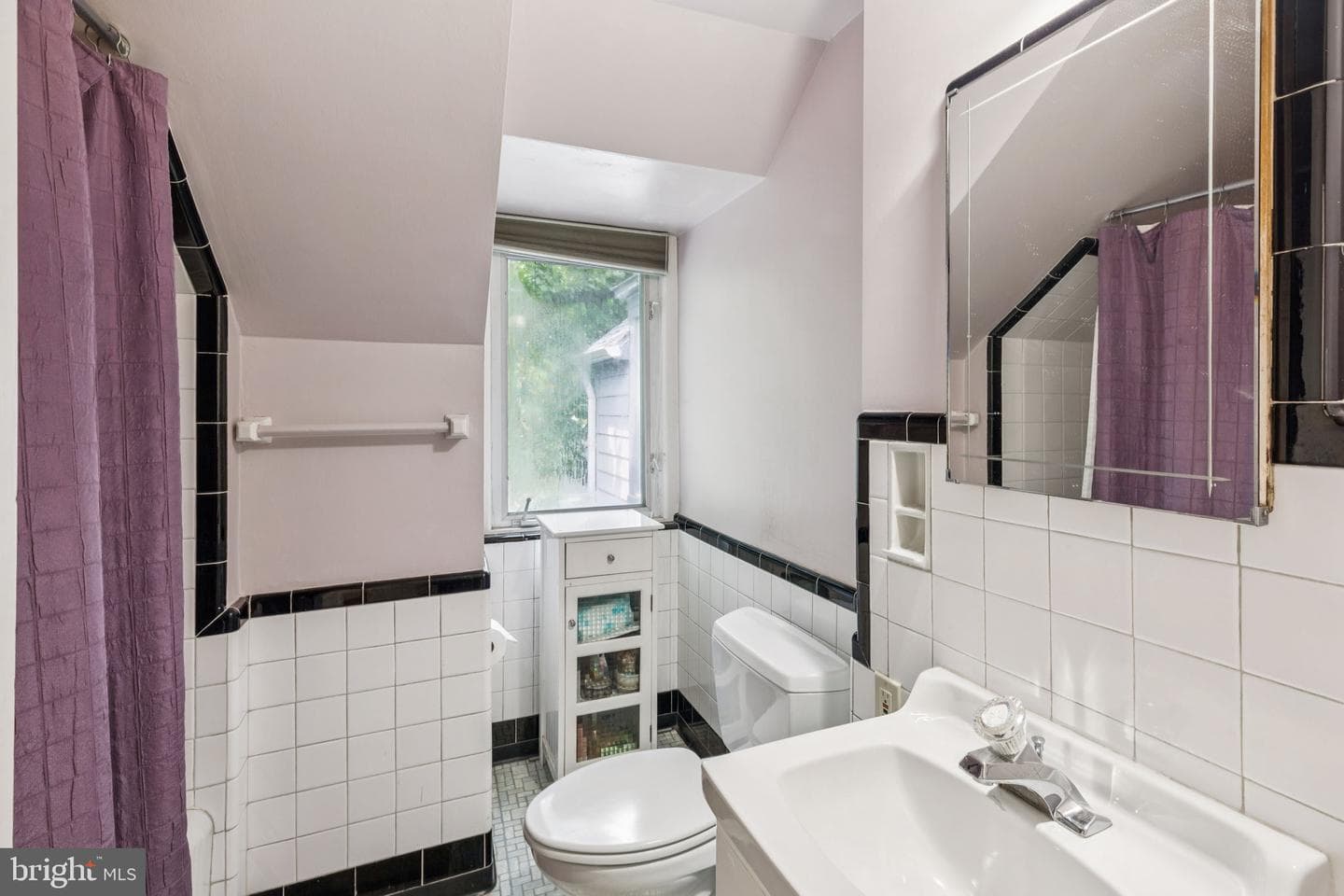744 Clarendon Road photo 35
