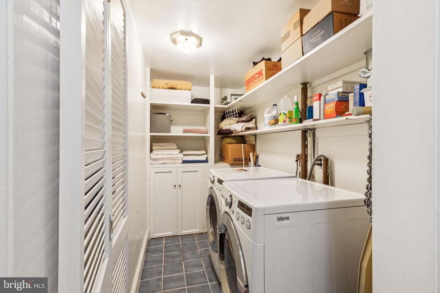 744 Clarendon Road photo 37