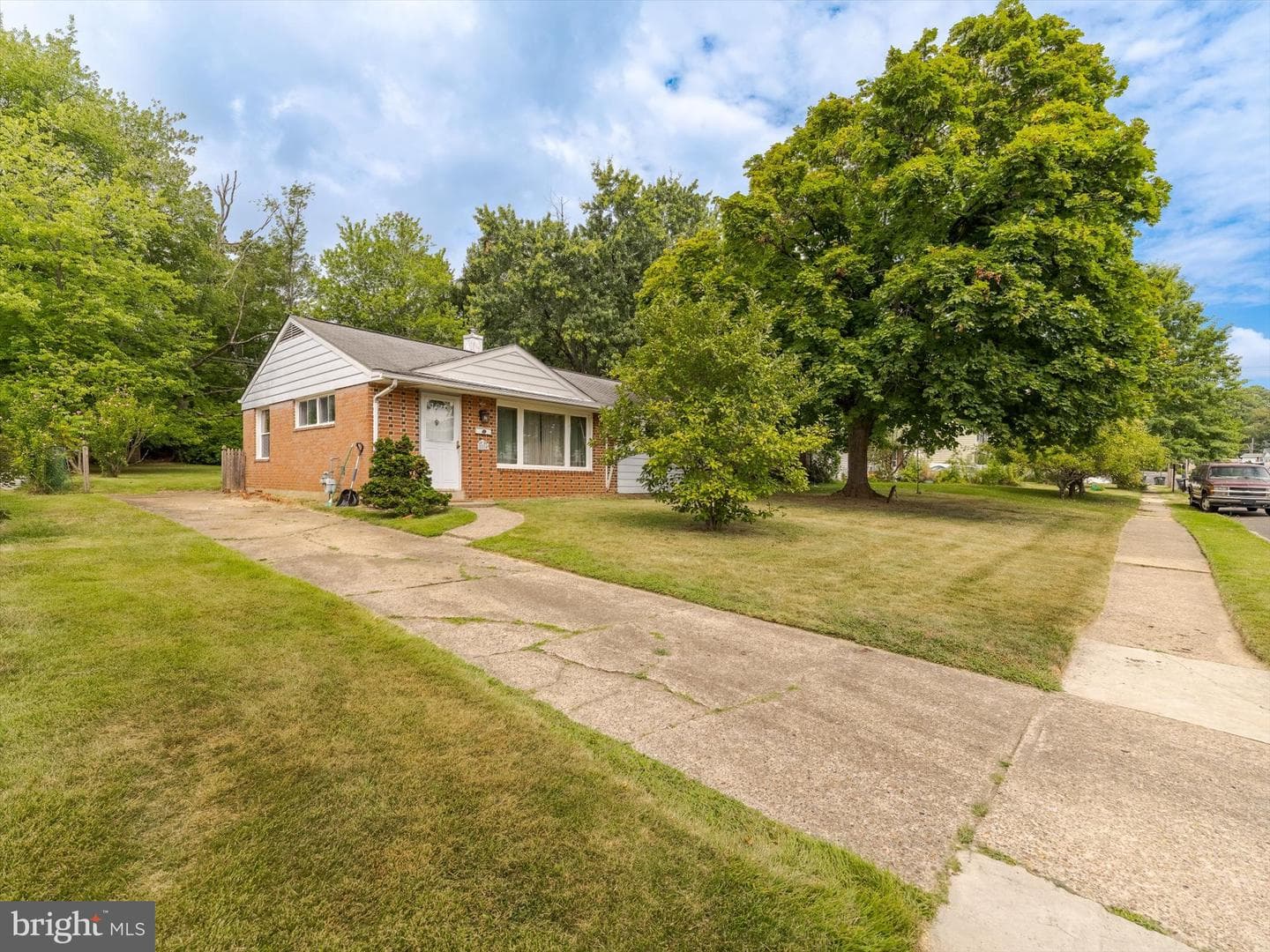 2814 Woodland Road photo 2