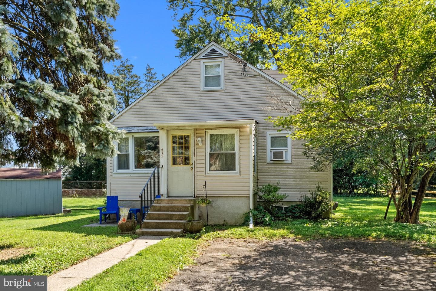 612 Brook Street photo 1