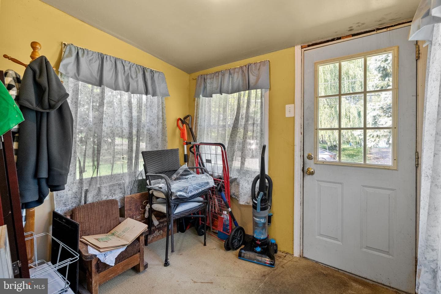 612 Brook Street photo 26